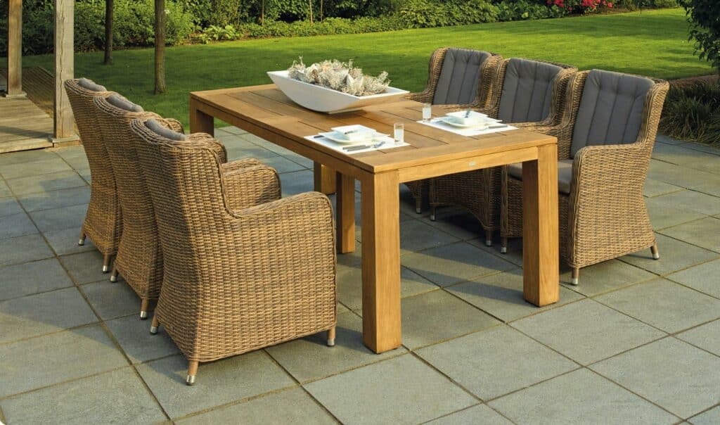 Outdoor Dining Area